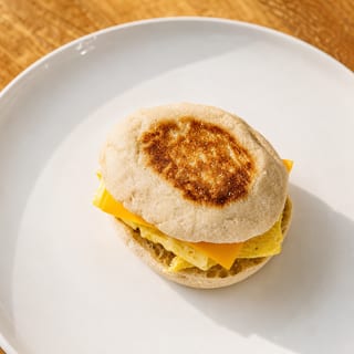 Breakfast English Muffin Sandwich (No Meat)